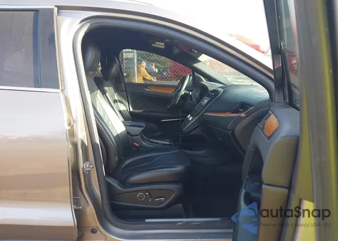 2016 Lincoln Mkc Reserve z USA, uszkodzony, nr VIN 5LMTJ3DH2GUJ12449